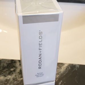 Rodan and fields active hydration serum